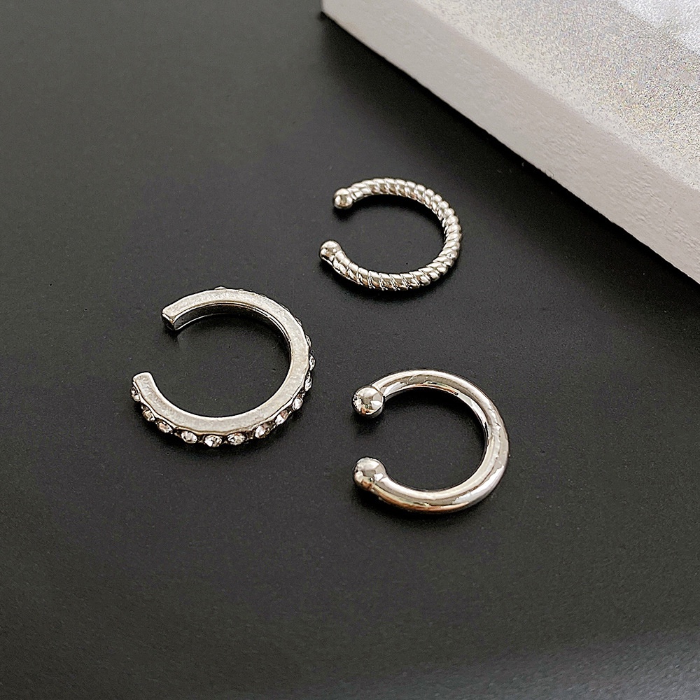 Set Anting Perak Korea Vintage Dengan Klip Telinga Dan Halus Rasa High-end Dari Tiga Potong