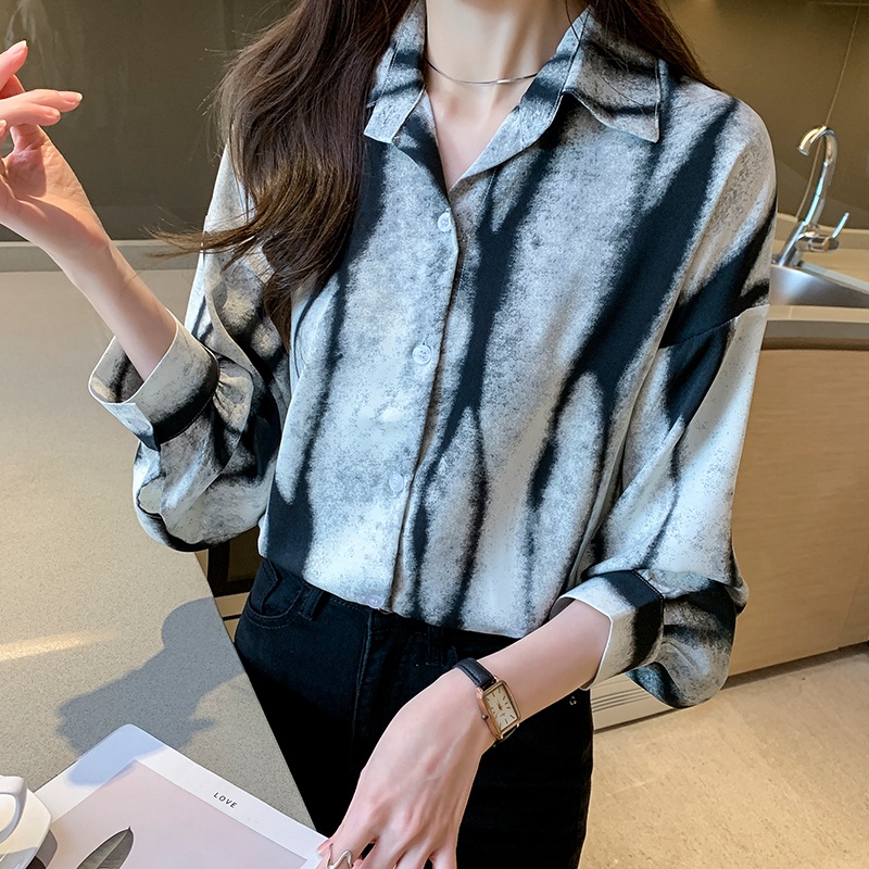 High Quality Fabric Long Sleeve Shirt for Women Khaki Black Geometric Pattern Fashion Street Retro Spring and Autumn Lapel Shirt Top
