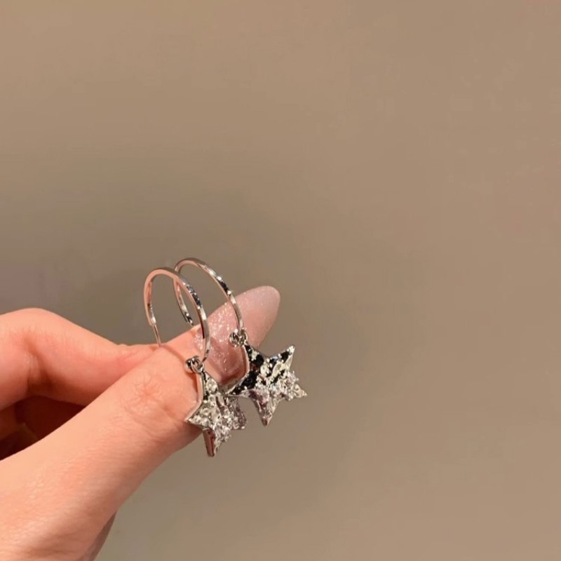 Berlian Imitasi Bintang Berujung Lima Logam Sederhana Korea Manis Gaya Keren Desain Unik Anting Gaya Baru