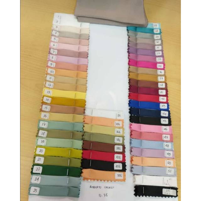 bahan polosan roberto cavali