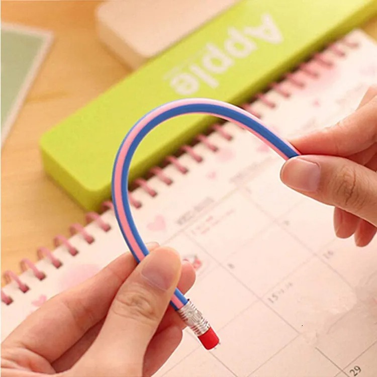 [DZS] ALAT TULIS PENSIL ANAK LENTUR FLEKSIBEL UNIK DAPAT DIGULUNG DENGAN PENGHAPUS BAHAN RUBBER