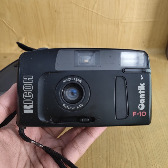 Kamera Analog Ricoh F-10 Cantik Second