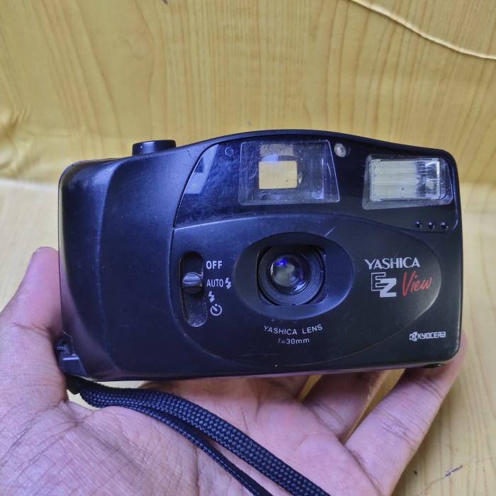 Yashica EZ View Kyocera Kamera Analog Second