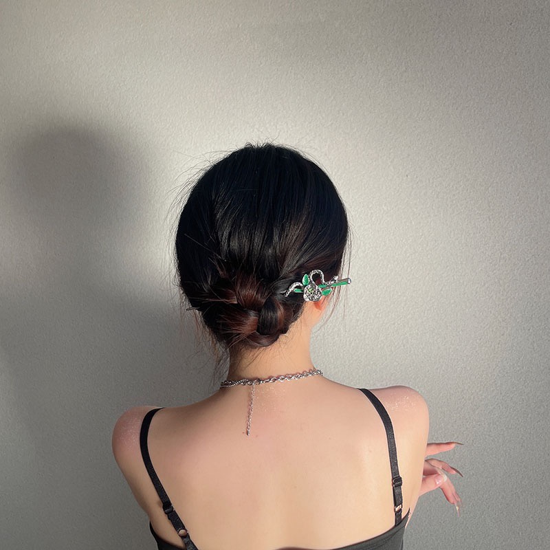 Hijau Ular Berbentuk Setting Bermutu Tinggi Permata Hijau Antik Jepit Rambut Cina Sederhana Dililit Rambut