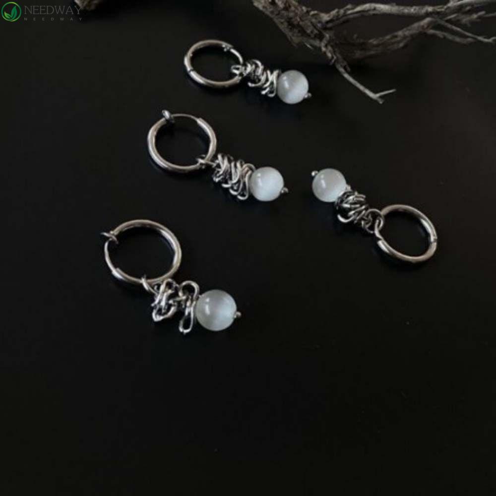 NEEDWAY Anting Manik opal Putih Charms Kepribadian Tanpa Desain Lubang Telinga Gaya Cina Baru Tren Nasional Vintage Anting Pria
