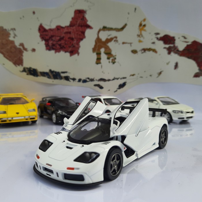 Diecast Kinsmart Mclaren F1 GTR 1995 1:36 Miniatur Mainan Pajangan