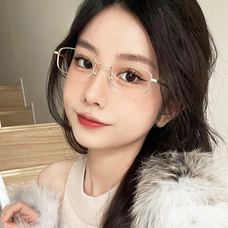 Papaozhu Ins Trendy Emas Sempit Persegi Panjang Frame Kacamata Untuk Wanita Pria Gaya Aesthetic Metal Kacamata Outdoor OOTD Eyewear