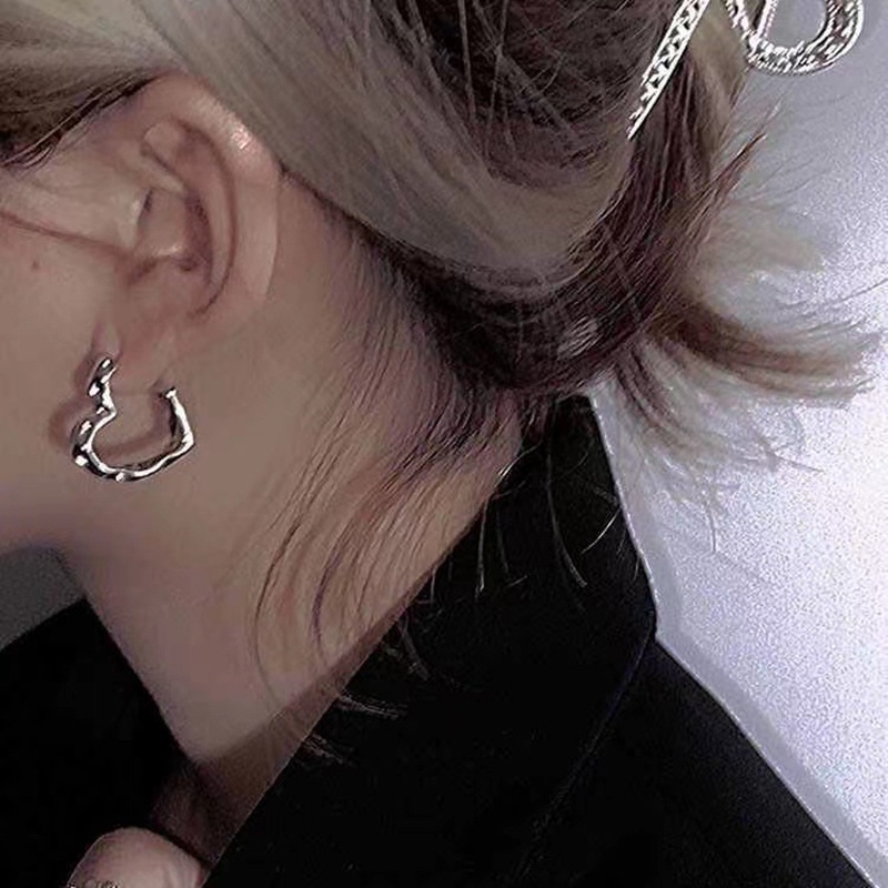 Anting Wanita Model Hati Bahan Alloy Korea