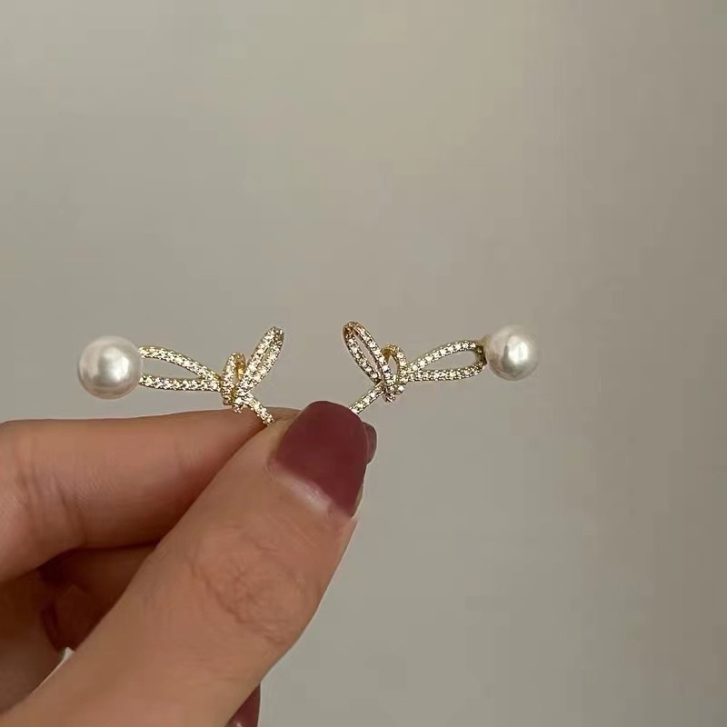 French Indah Diikat Zirkon Anting Mutiara Gaya Korea Cahaya Mewah Zirkon earrings