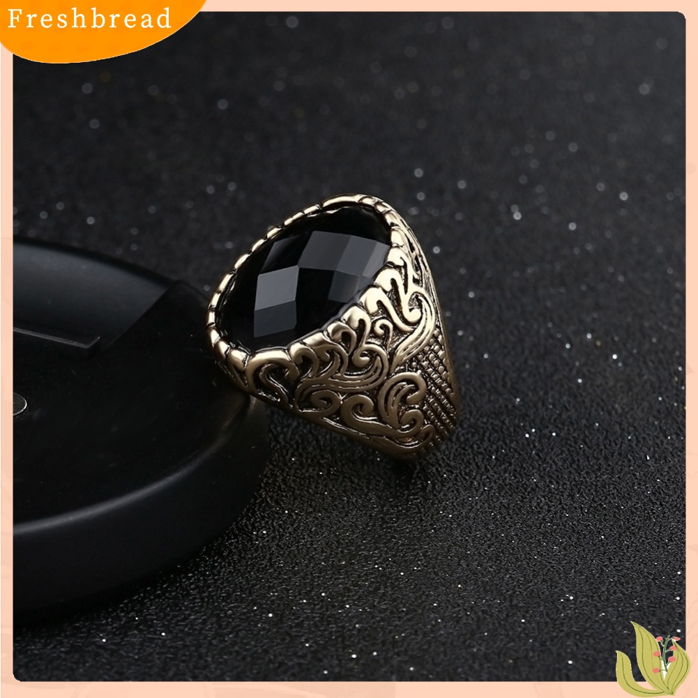 &lt; Freshbread &gt; Fashion Pria Totem Ukir Oval Alloy Jari Cincin Pesta Club Perhiasan Hadiah Ulang Tahun