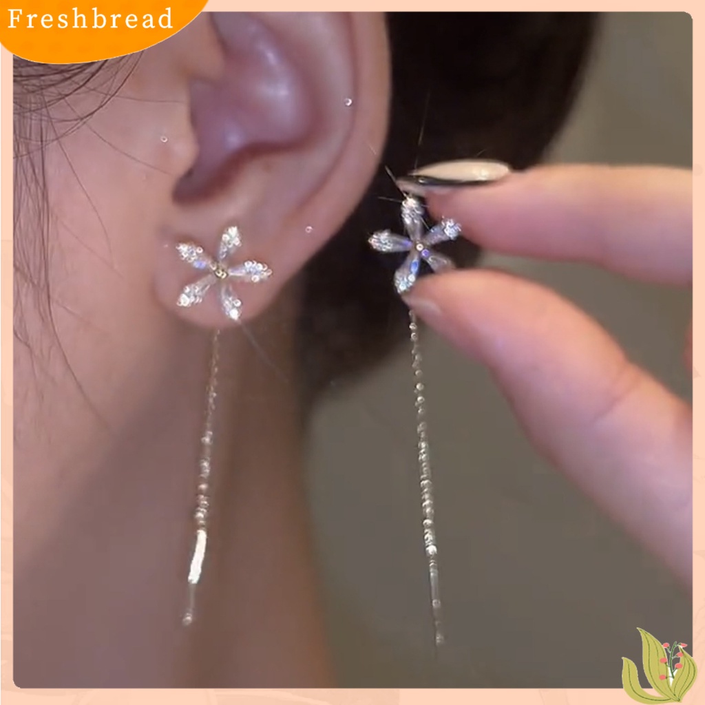 < Freshbread > 1pasang Anting Pejantan Temperamen Rumbai Panjang Berlian Imitasi Mengkilap Hias Berkilau Hadiah Wanita Bunga Garis Telinga Perhiasan Aksesoris Pernyataan Fashion