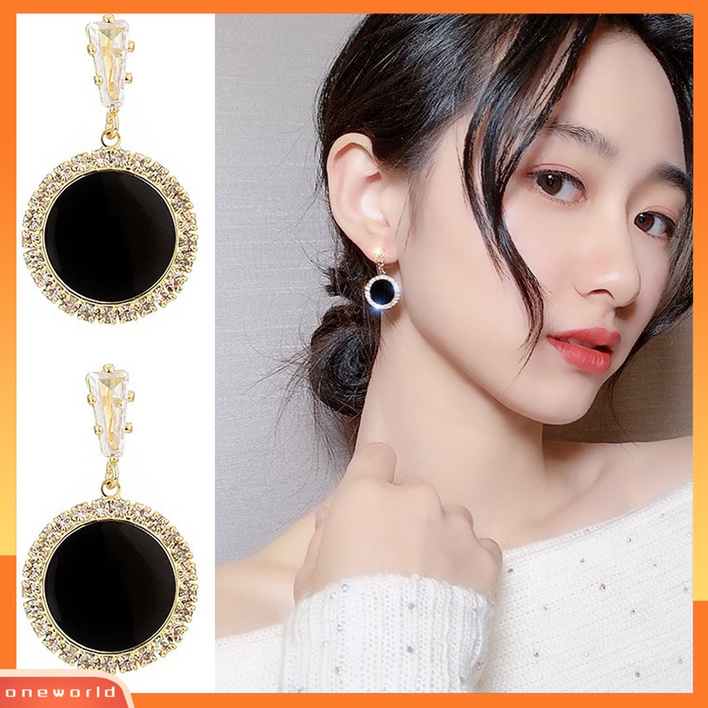 [ONE] 1pasang Anting Pejantan Geometris Hitam Elegan Temperamen Mewah Berlian Imitasi Bertatahkan Bulat Menjuntai Anting Fashion Perhiasan