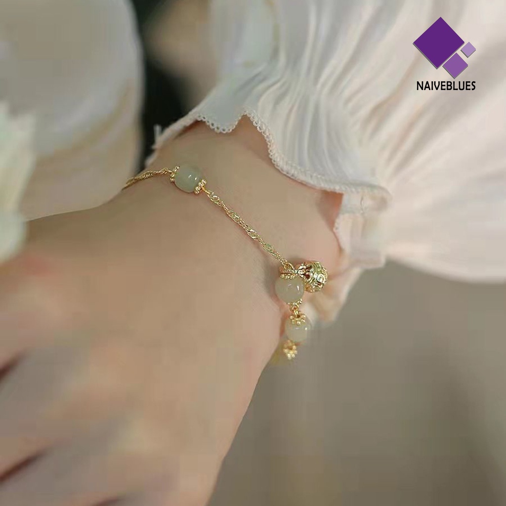 &lt; Naiveblues &gt; Wanita Gelang Vintage Manik-Manik Elegan Hias Semua Pertandingan Perhiasan Hadiah Bell Charm Imitasi