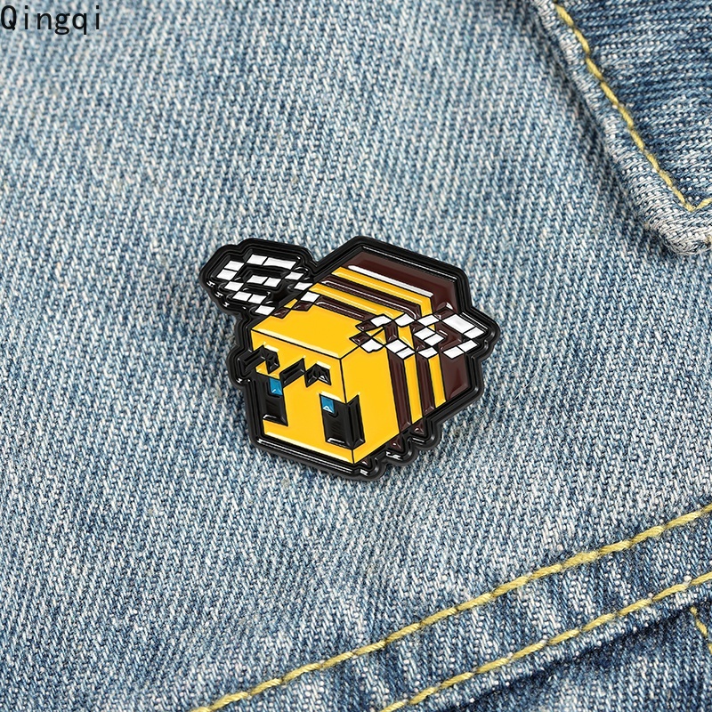 Mosaik Lucu Enamel Pin Kartun Pixel Pikachu Lebah Dinosaurus Bros Lencana Kerah Pin Anime Game Perhiasan Hadiah Untuk Penggemar Anak-Anak