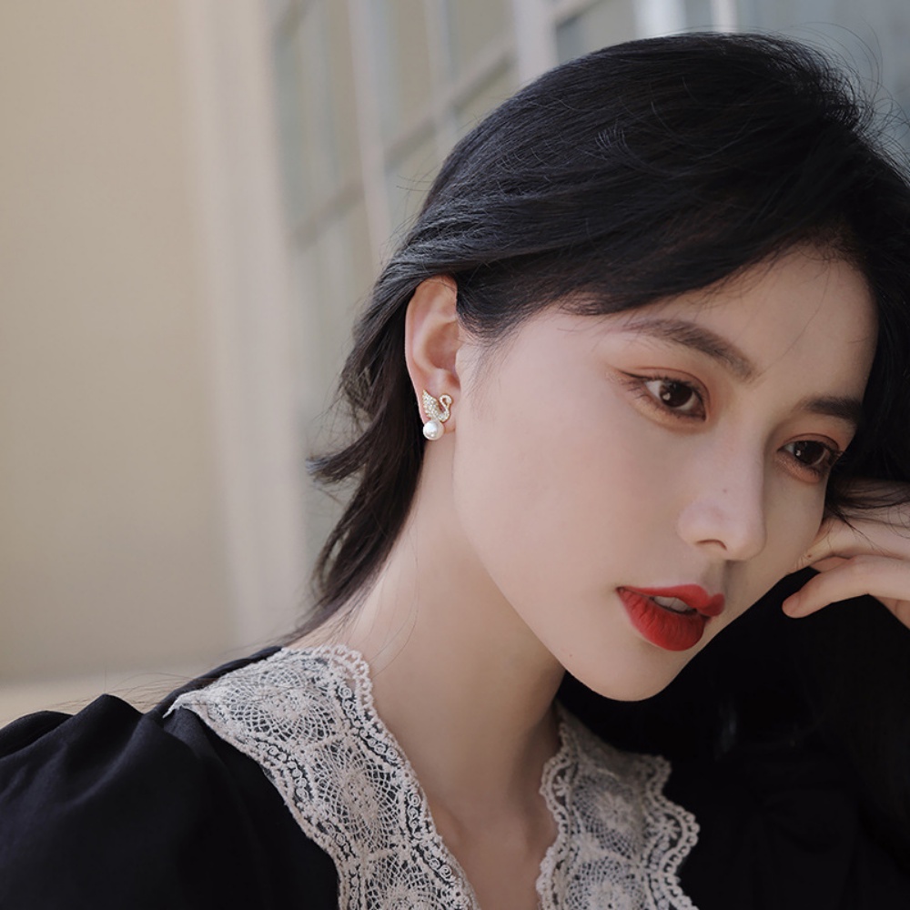 Deartiara Anting Mutiara Swan Zircon Edisi Korea Ringan Anting Mewah Anting Wanita Elegan Dan Simple Kadar Tinggi