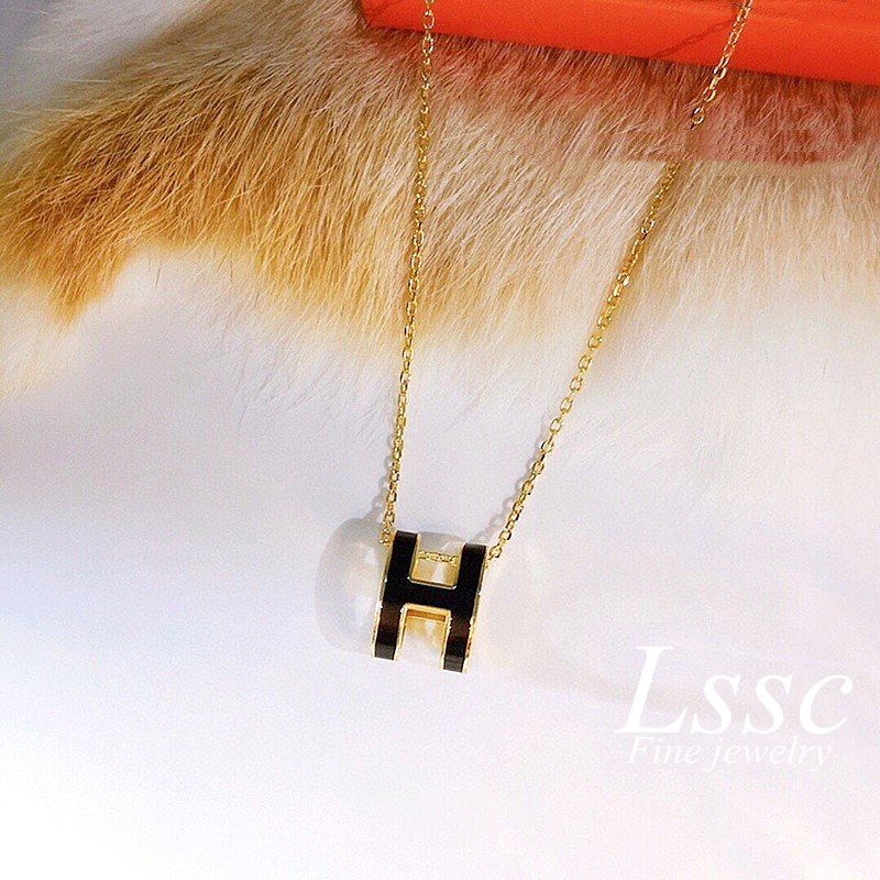 Kalung Titanium Huruf H Emas 18K Anti Karat Asli Cantik Aesthetic Korea Aksesoris Wanita Perhiasan