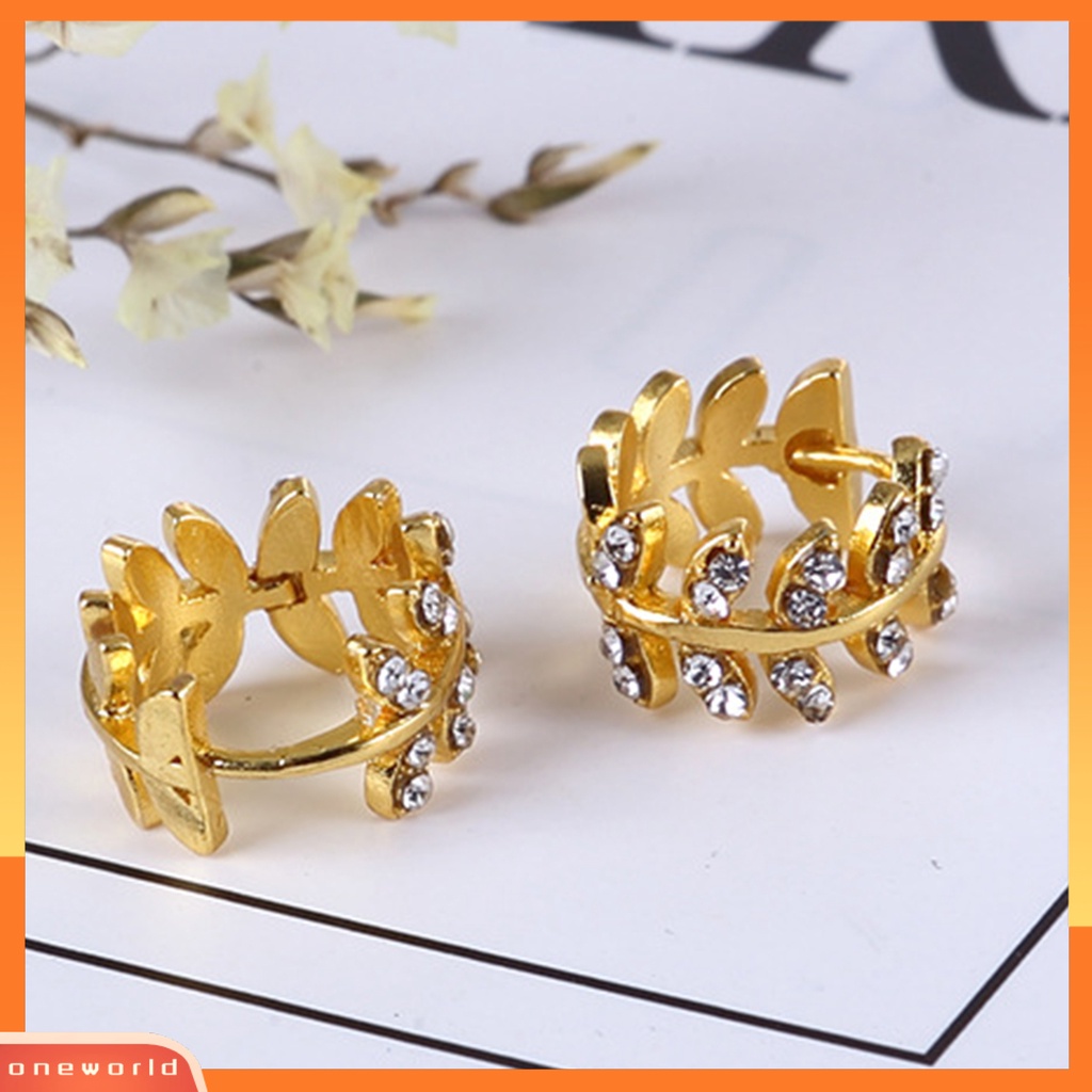 [WOD] 1pasang Huggie Earrings Tahan Korupsi Kelengketan Besar Warna Kontras Bentuk Daun Pesta Bulat Huggie Earrings Perhiasan Wanita