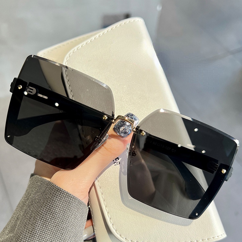 Fashion Square Aesthetic Shades Sunglasses Untuk Wanita/Men Metal Frame Sunglasses Eyewear