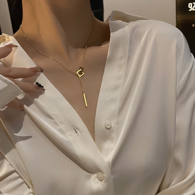 Baja Titanium Gesper Persegi Rumbai Kalung Rantai Klavikula Perempuan Musim Panas Fashion Kalung Aksesoris Hadiah