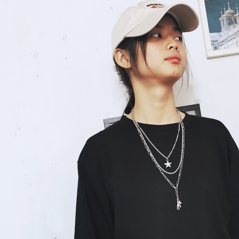 Influencer Gaya Yang Sama Harajuku Retro Hip-Hop ins Gaya Keren Multi-Layer Kalung Perempuan Kelinci Liontin Bumi Keren Disco