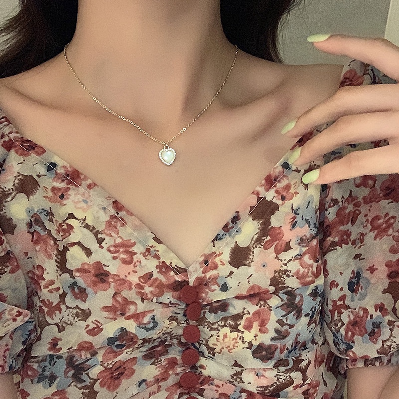 Opal Jantung Kalung Perempuan Cahaya Mewah Niche Gaya Baru Klavikula Rantai Desain Kalung choker