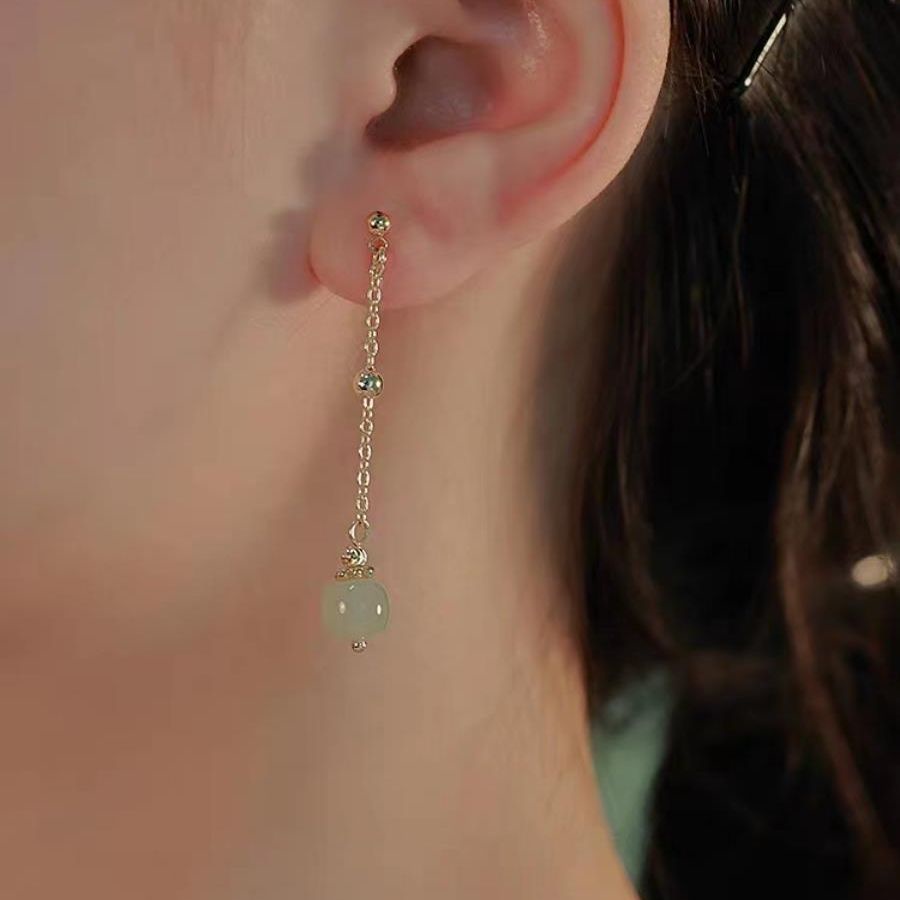 Anting Panjang Giok Medali Rumbai Ringan Mewah Anting Canggih Cina Baru2023Baru