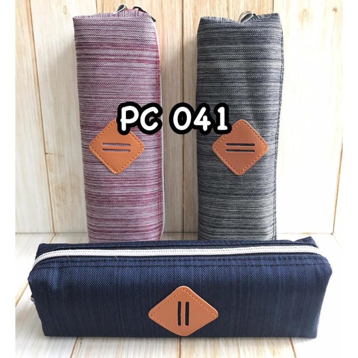 

Pensil Case 041 TItik