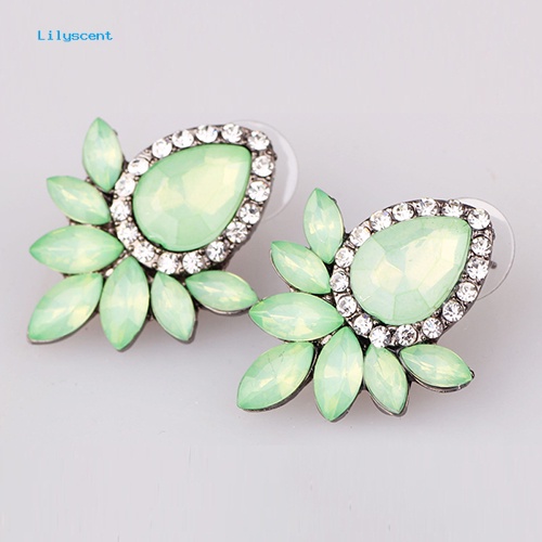 Lilyscent 1pasang Fashion Wanita Bentuk Bunga Berlian Imitasi Ear Stud Earrings Perhiasan Hadiah