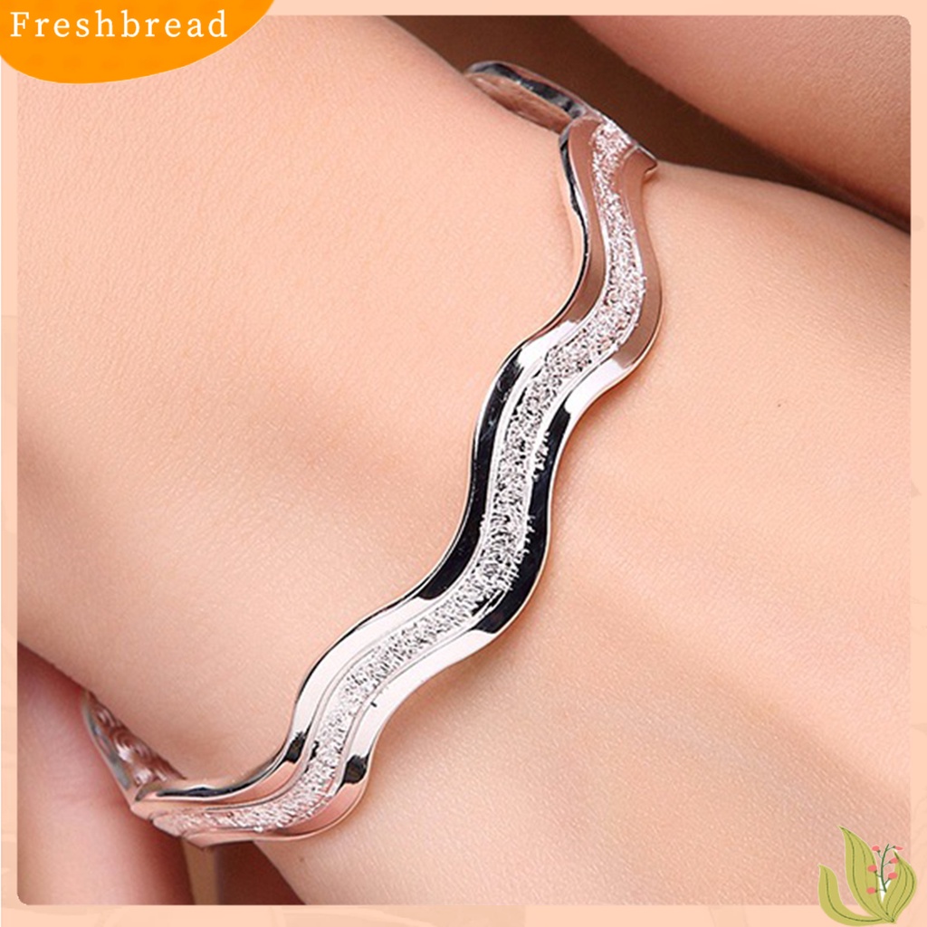 &lt; Freshbread &gt; Wanita Bangle Bukaan Buram Garis Ganda Hadiah Yang Dapat Disesuaikan Logam Bergelombang Wanita Manset Gelang Fashion Perhiasan