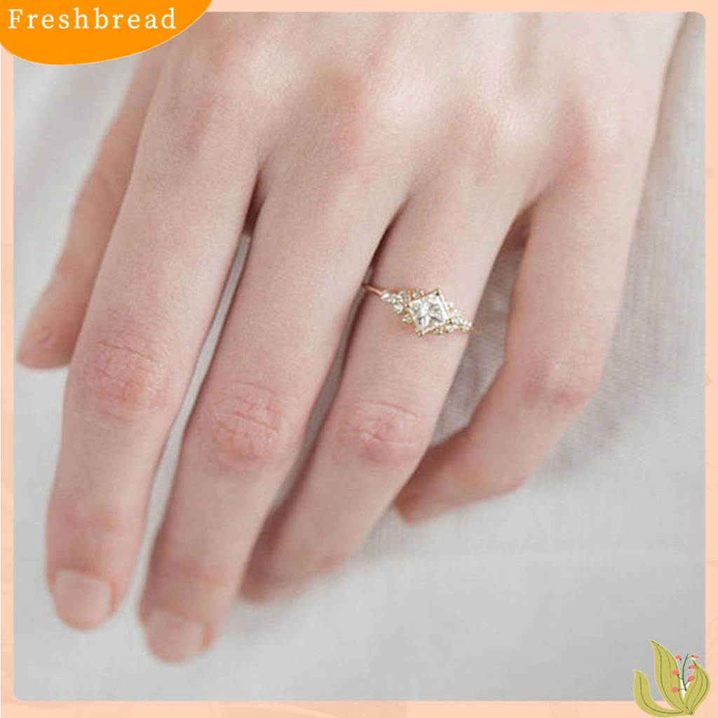 &lt; Freshbread &gt; Indah Tipis Permukaan Halus Pernikahan Band Persegi Cubic Zirconia Wanita Cincin Pesona Perhiasan