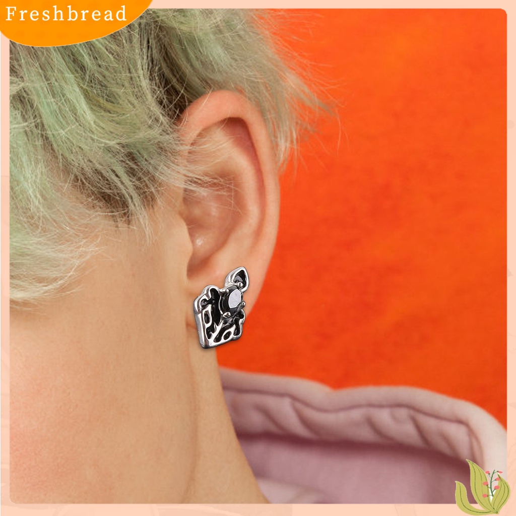 &lt; Freshbread &gt; 1Pc Bersinar Hias Berlian Imitasi Pria Anting Baja Titanium Perisai Bentuk Hip Hop Telinga Stud Perhiasan Aksesori