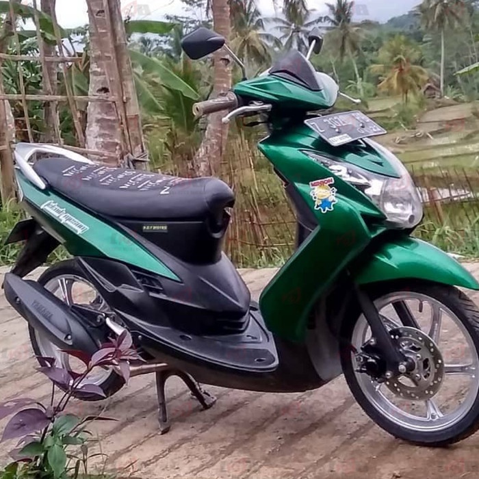 Sapporo 7104 CTM Yamaha Green Cat Semprot Aerosol Pilox Warna Hijau