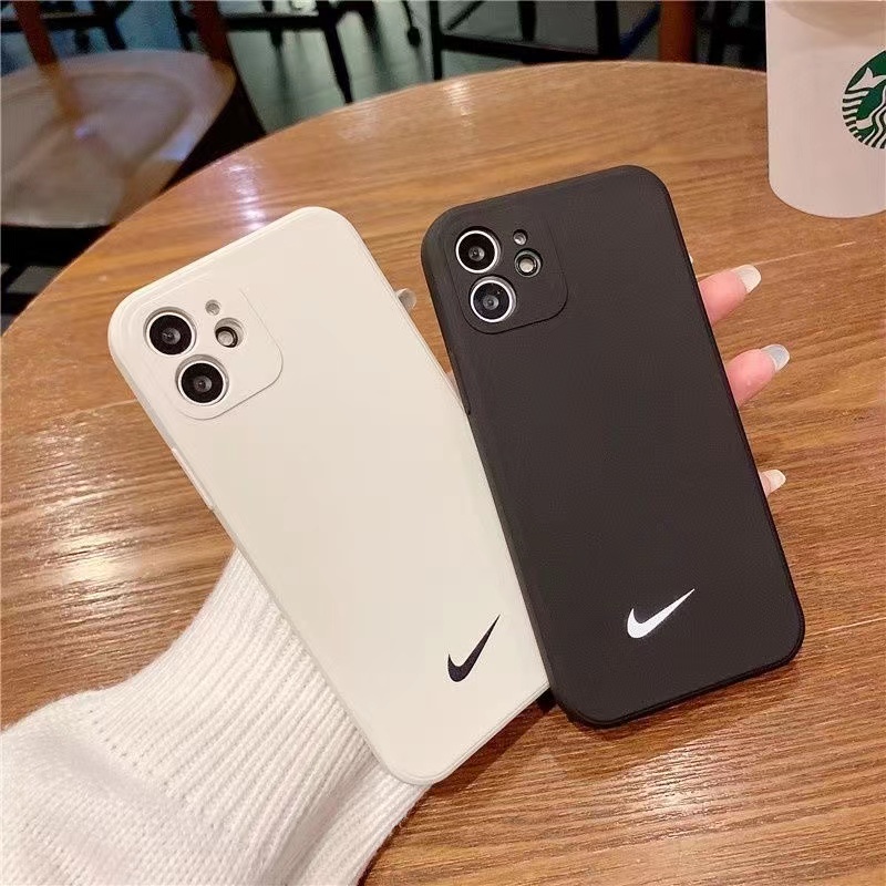 IPHONE Street Fashion Casing Ponsel Silikon Motif Nike Hitam Dan Putih Kecil Cocok Untuk Iphone11 12 13 14 Pro Max X Xs Max Xr 7 8 Plus Case Cover