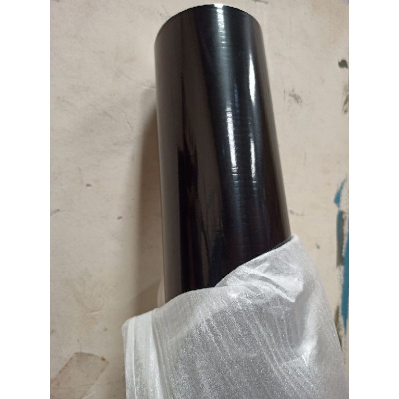 sticker hitam glossy/sticker mengkilap/skolet glossy/glossy metalic black/sticker motor/lebar 122cm