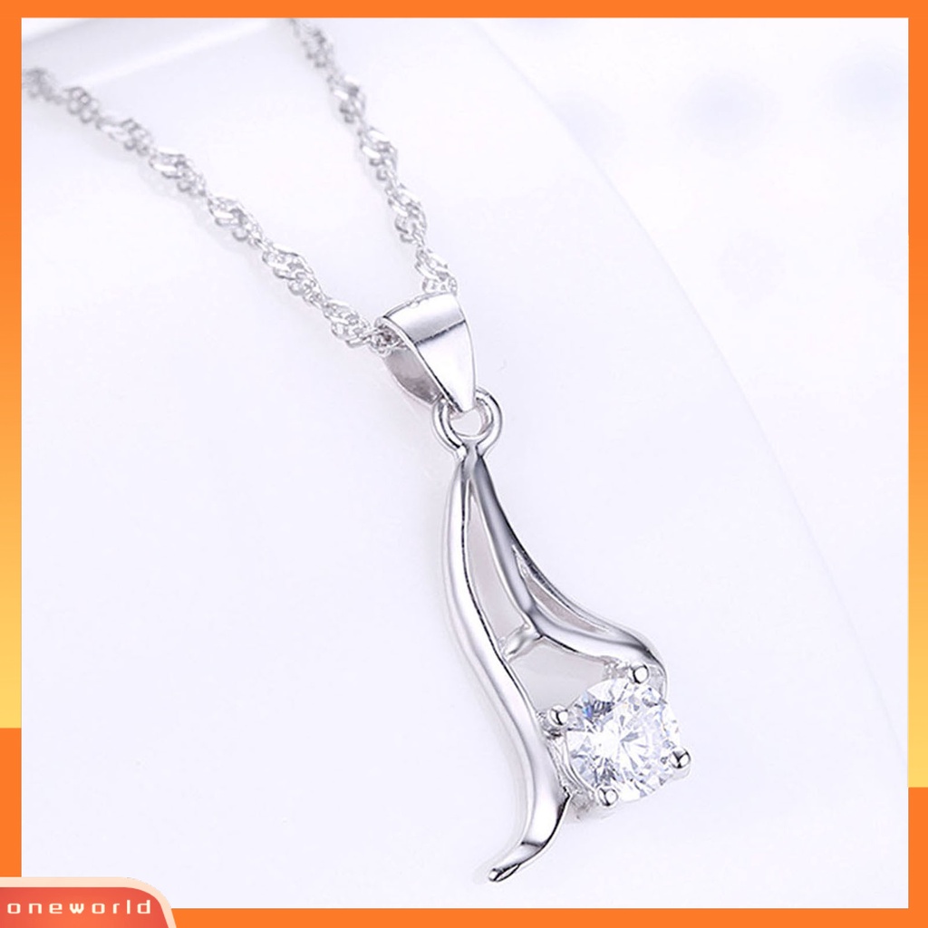 [ONE] Silverhoo Rantai Tulang Selangka Glossy Penampilan Perak Berlapis Indah Electroplating Huruf A Kerah Kalung Liontin Perhiasan