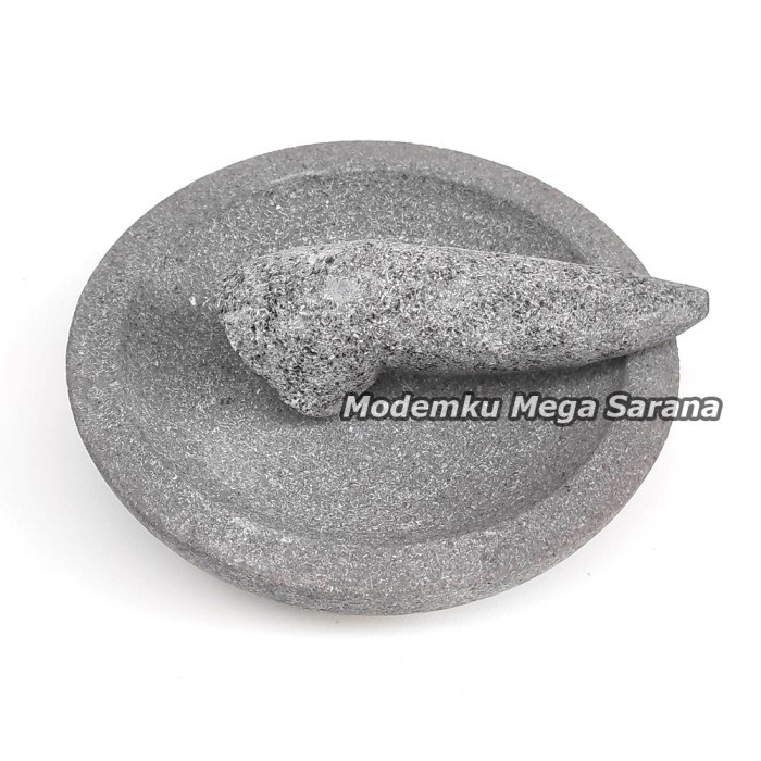 Cobek Batu Asli Original + Ulekan Munthu Muntu Muntilan Merapi - 18 cm