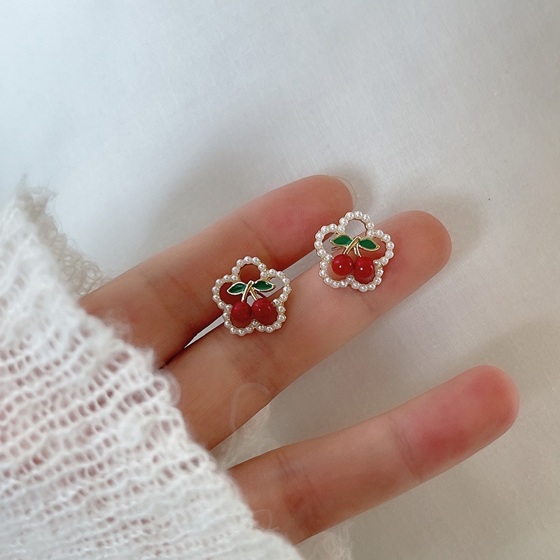 Red Cherry Gadis Manis Mutiara Indah Anting Desain Niche Kecil Yang Lucu