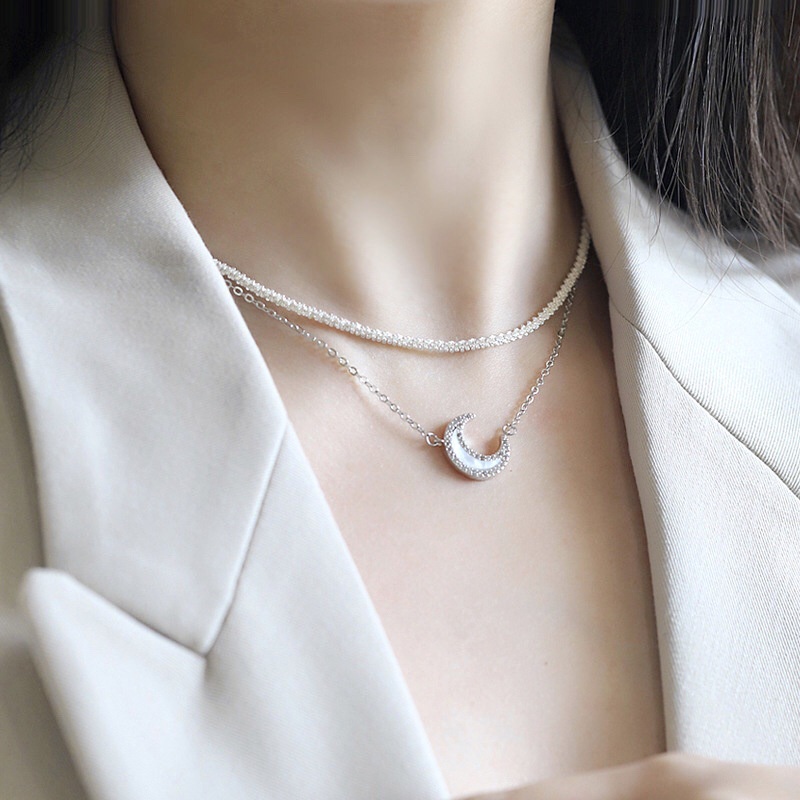 Versi Korea Kalung Lapisan Ganda Bulan Berkilau Perempuan ins Desain Niche Trendi Temperamen Lembut