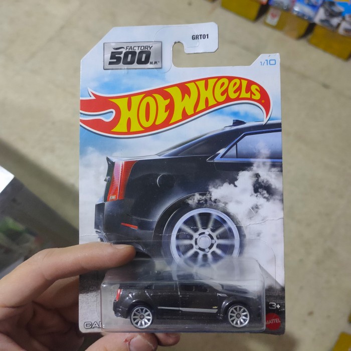 hot wheels cadillac cts v hitam miniatur mainan pajangan