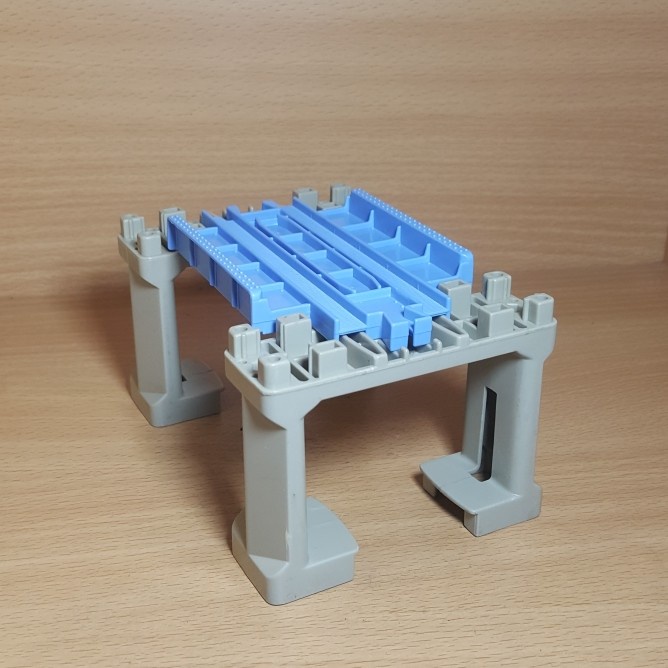 Takara Tomy Plarail j-20 garter bridge