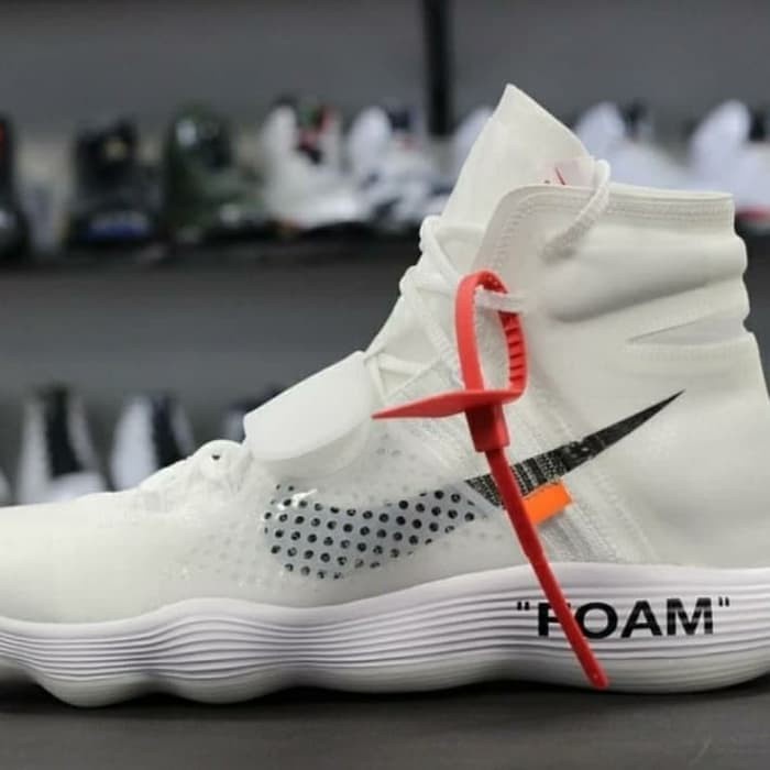 Sepatu Basket / nike hyperdunk off white