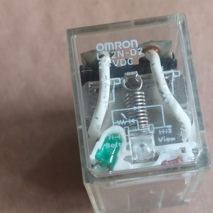 rilay omron LY2N-D2  24VDC made in japan,