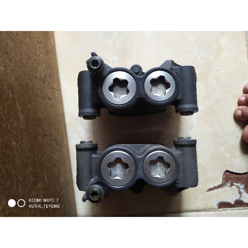 Caliper Sumitomo Yamaha R6 limbah moge
