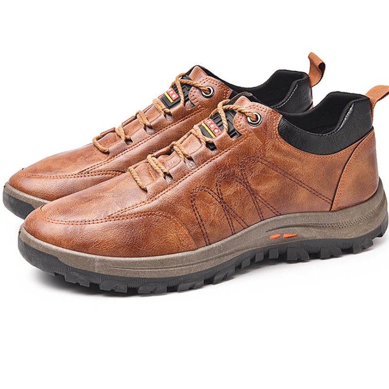 113855 Sepatu Sneakers Kulit  Pria Casual Import