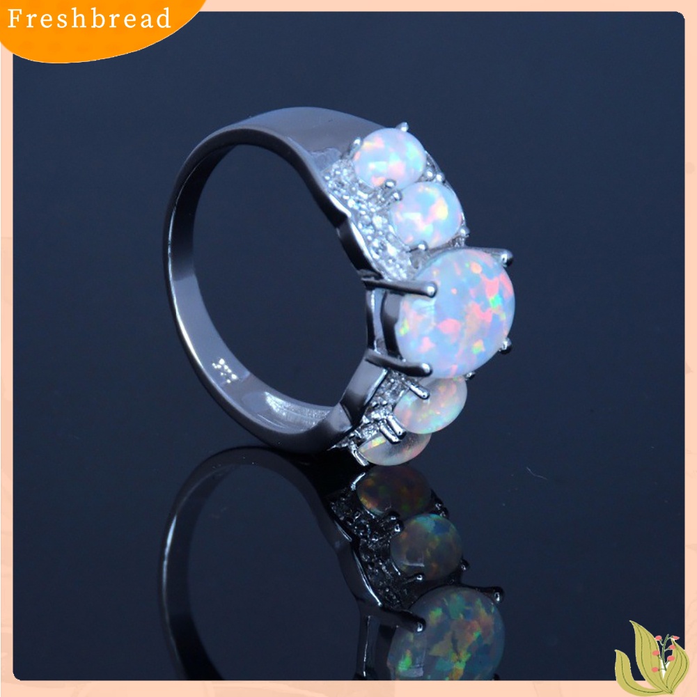 &lt; Freshbread &gt; Fashion Wanita Oval Faux Opal Cincin Pertunangan Pernikahan Band Pesta Perhiasan Hadiah