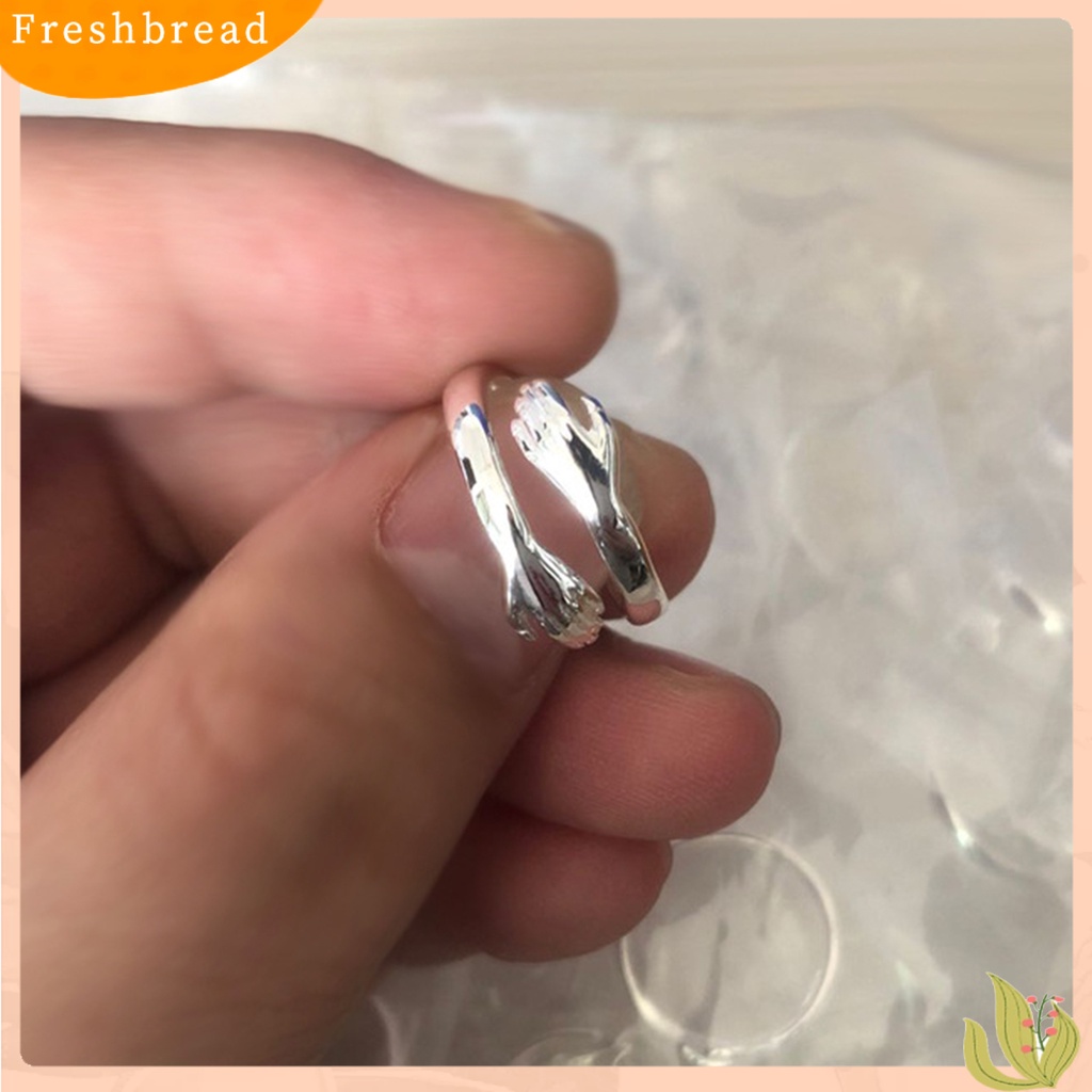 &lt; Freshbread &gt; Cincin Jari Wanita Kreatif Adjustable Hugging Hands Embrace Open Ring Jewelry Untuk Pesta