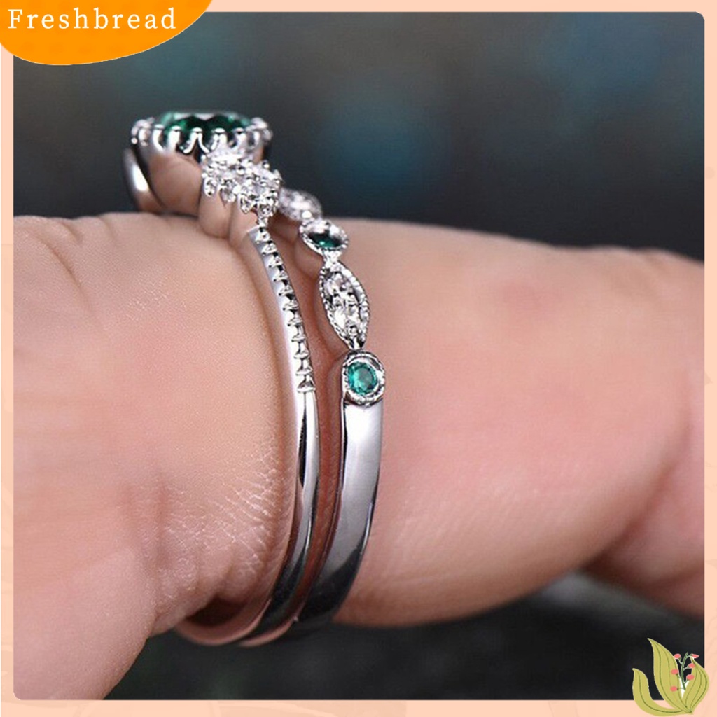 &lt; Freshbread &gt; 2 Pcs Cincin Tunangan Geometris Hijau Cubic Zirconia Wanita Berkilau Indah Jari Cincin Aksesoris Perhiasan