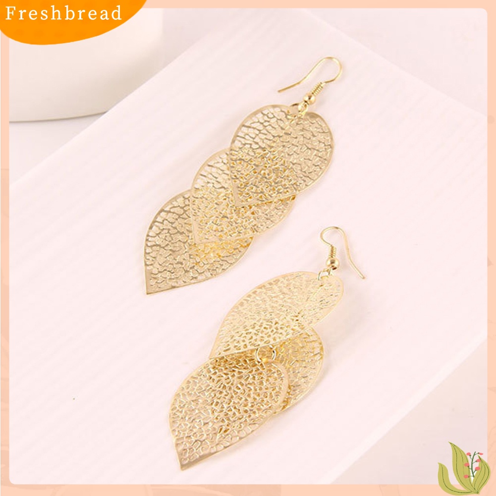 &lt; Freshbread &gt; Fashion Wanita Berongga Daun Berbentuk Drop Menjuntai Kait Anting Hadiah Perhiasan Pesta