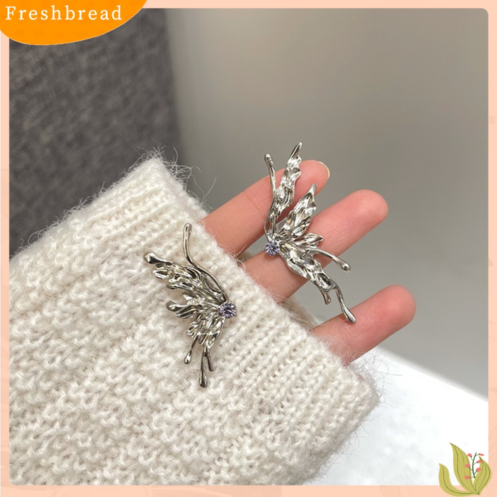 {In Stock} 1pasang Anting Pejantan Cairan Keren Aesthetic Gaya Punk Bentuk Kupu-Kupu Anting Performa Perhiasan Wanita