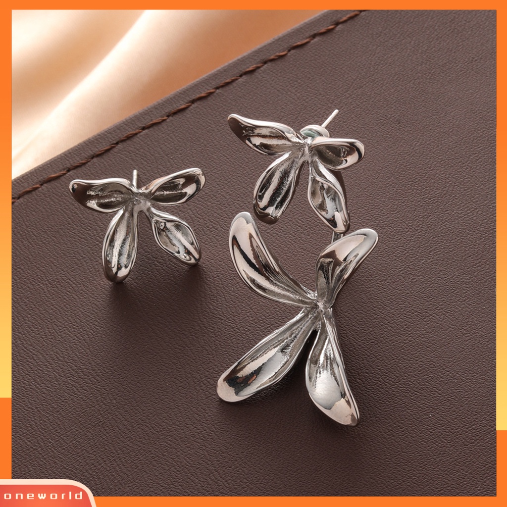 [OWR] 1pasang Wanita Anting Asimetri Tiga Dimensi Bentuk Bunga Electroplating Kepribadian Menghias Kembali Gantung Wanita Gadis Geometris Stud Earrings Fashion Perhiasan